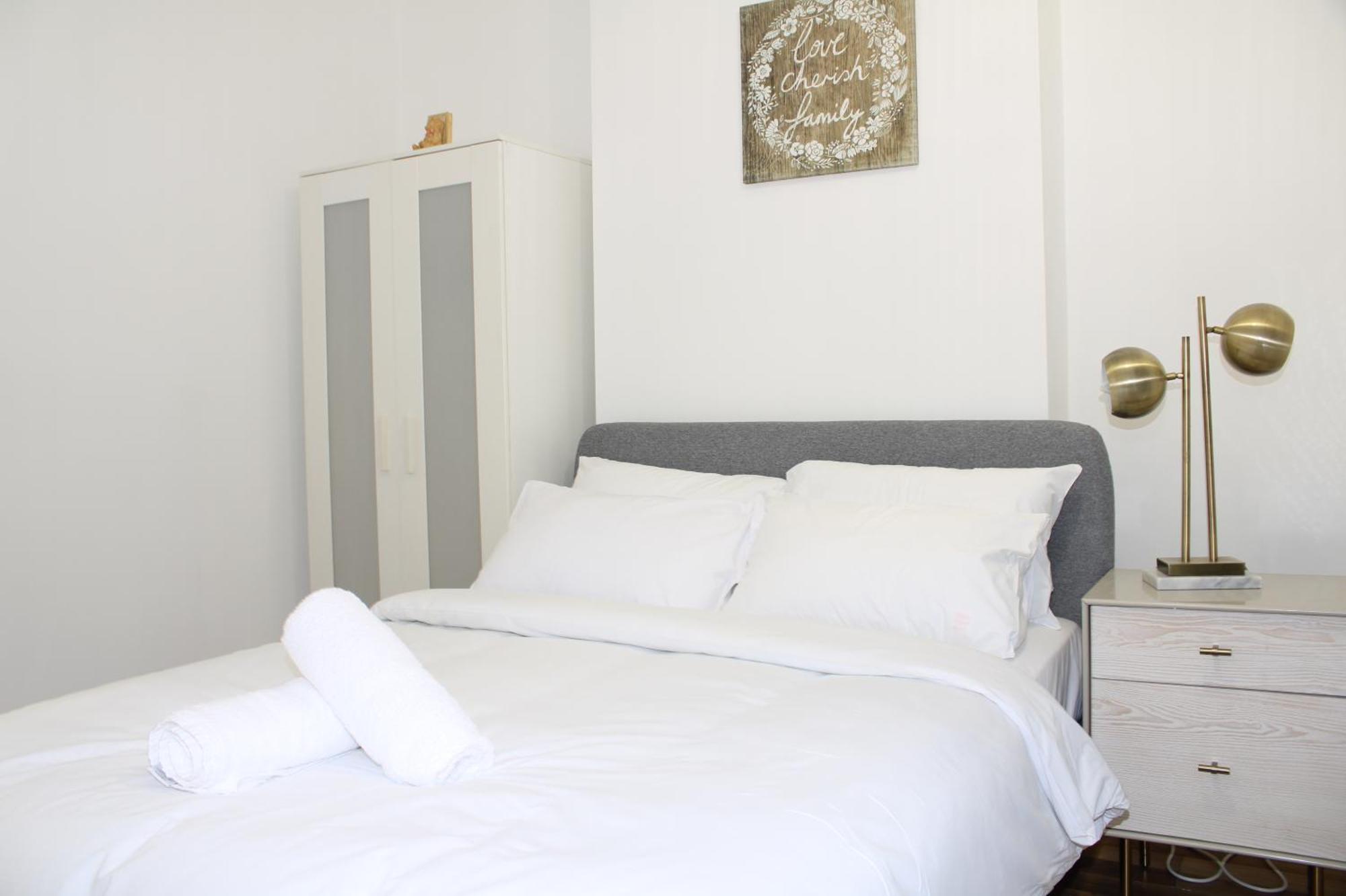 F2S Serviced Apartments 2Bedroom Terrace House With Free Wifi Netflix Suitable For Contractors Walking Distance To Train Station Derby Exterior photo
