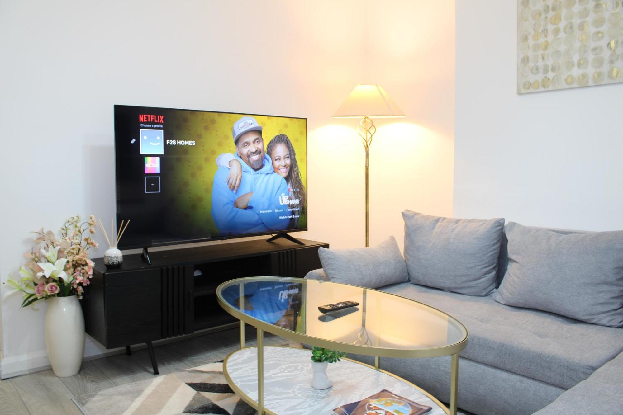 F2S Serviced Apartments 2Bedroom Terrace House With Free Wifi Netflix Suitable For Contractors Walking Distance To Train Station Derby Exterior photo