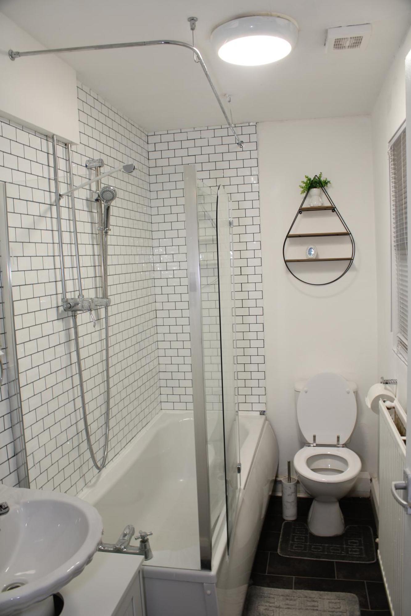 F2S Serviced Apartments 2Bedroom Terrace House With Free Wifi Netflix Suitable For Contractors Walking Distance To Train Station Derby Exterior photo